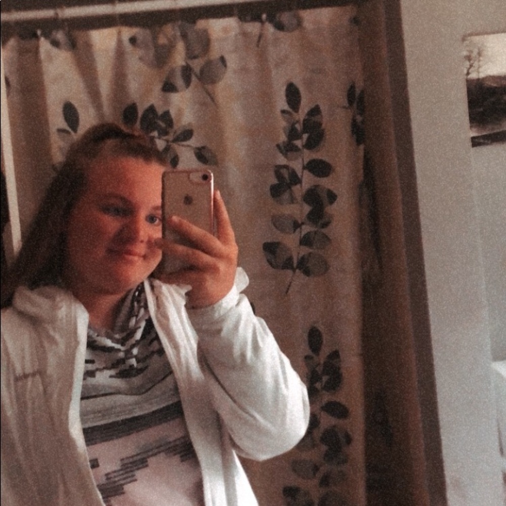 Meet your Posher, Baylee